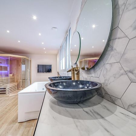 L'Evasion - Sauna Jacuzzi Cinema Тур Екстер'єр фото